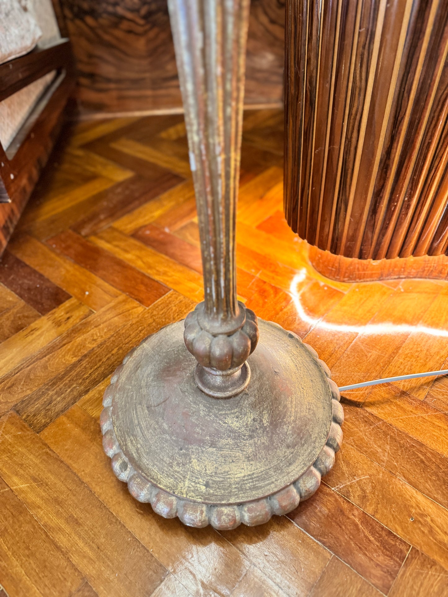 French Giltwood Floor Lamp – Paris, Early 20th Century