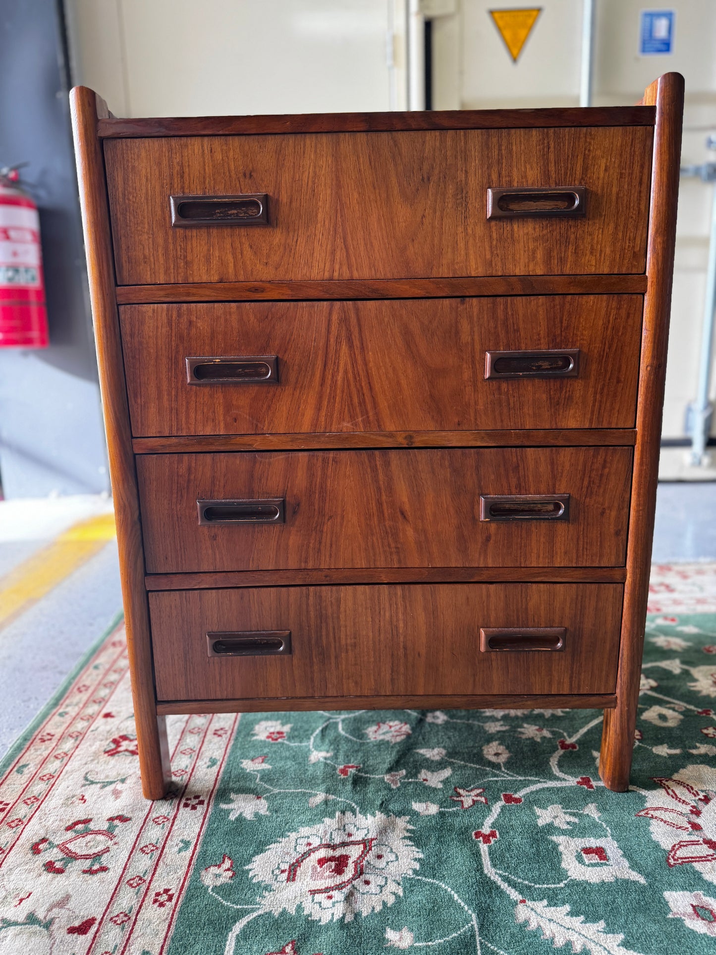 Mid century chest of drawers