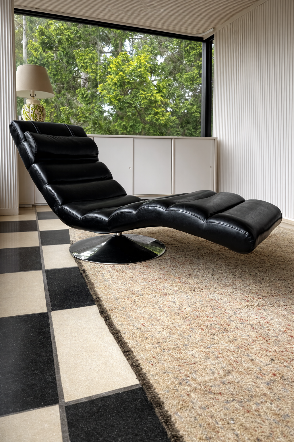 Dutch Swivel Chaise Lounge