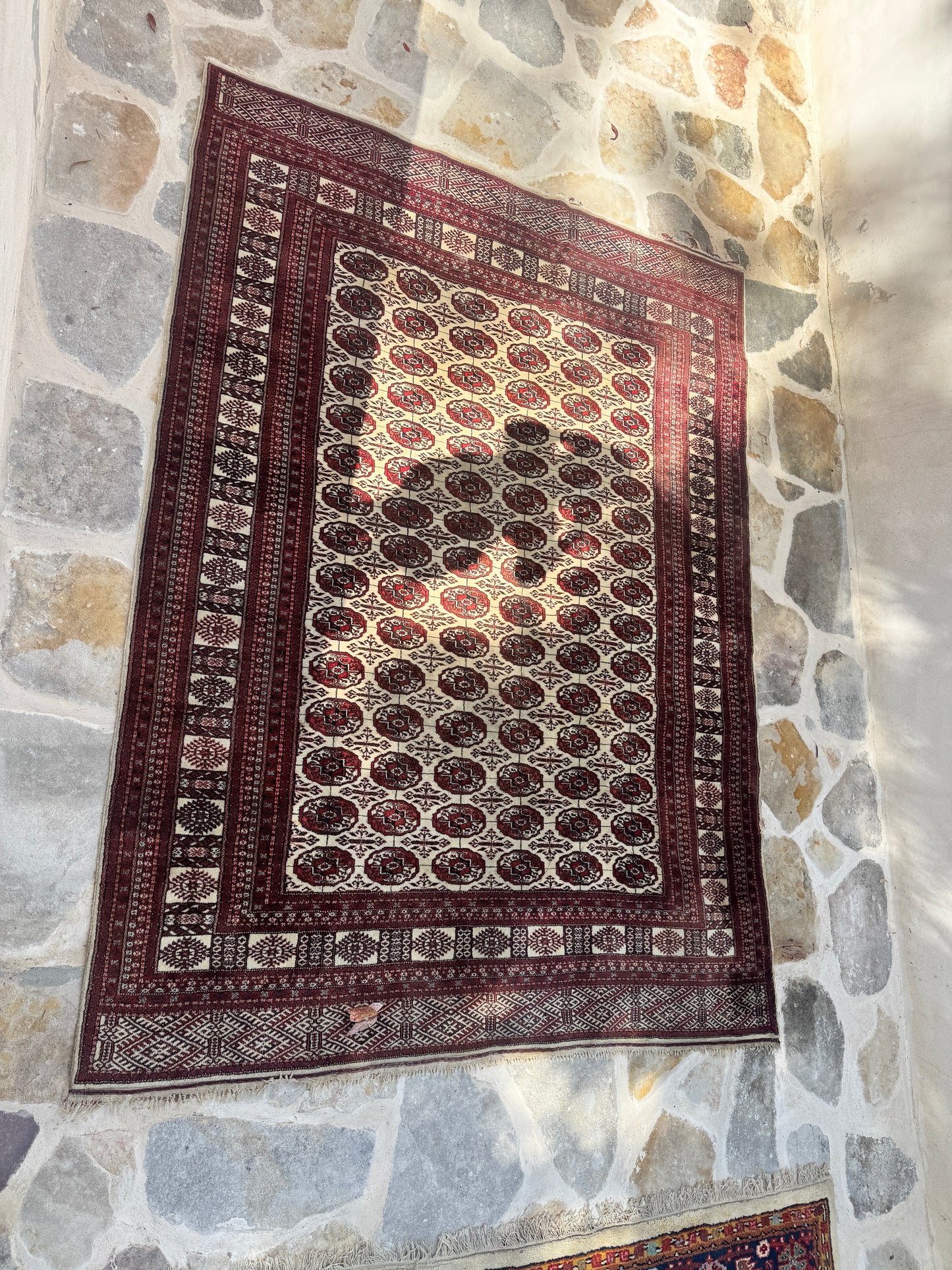 Bokhara Tekke Rug – 3.0 × 2.2 m