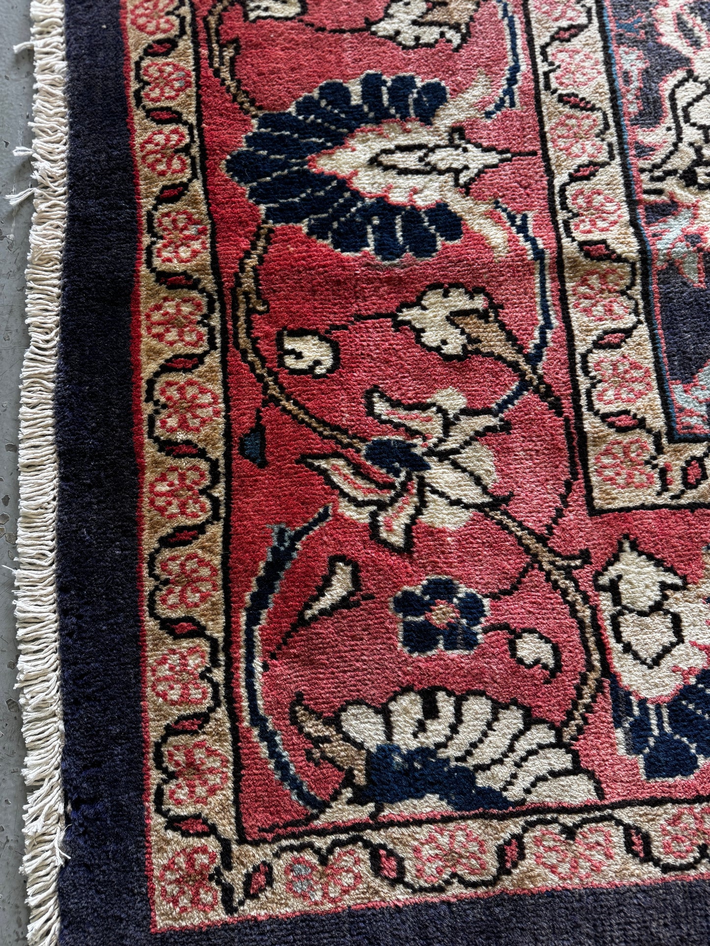 Stunning hand knotted Iranian wool rug with floral motif