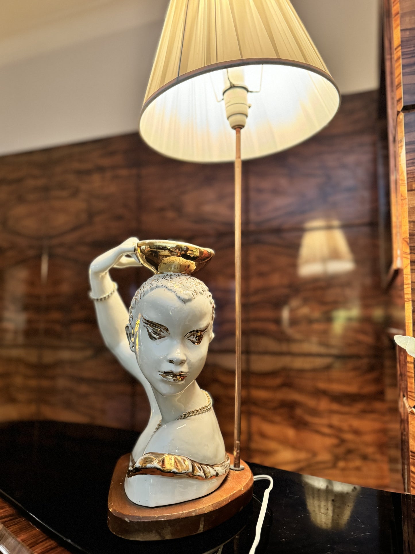 1950s Italian Ceramic lady lamp
