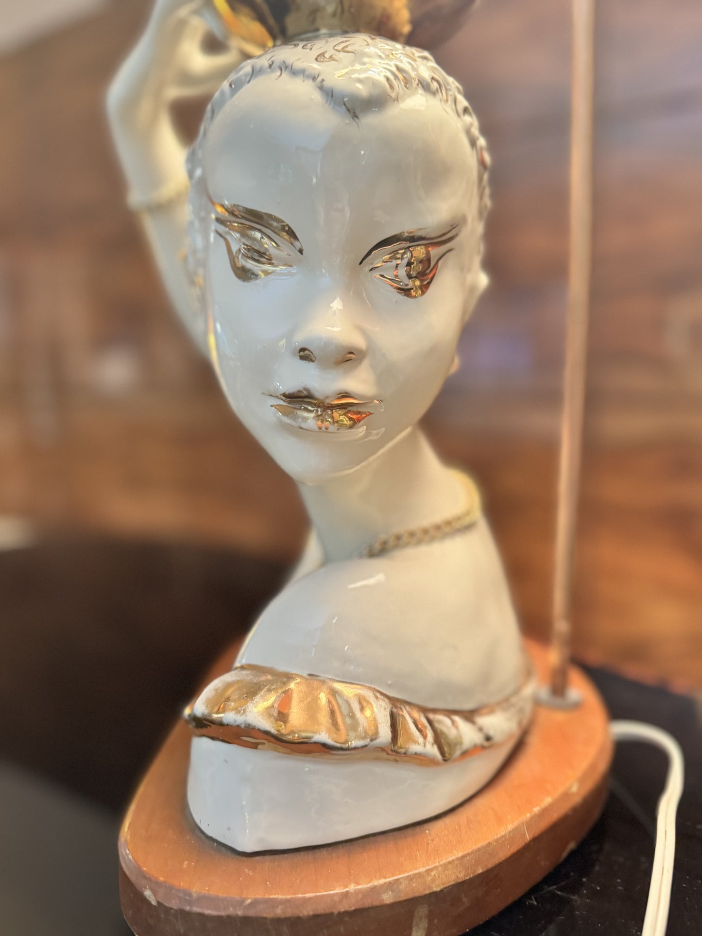 1950s Italian Ceramic lady lamp