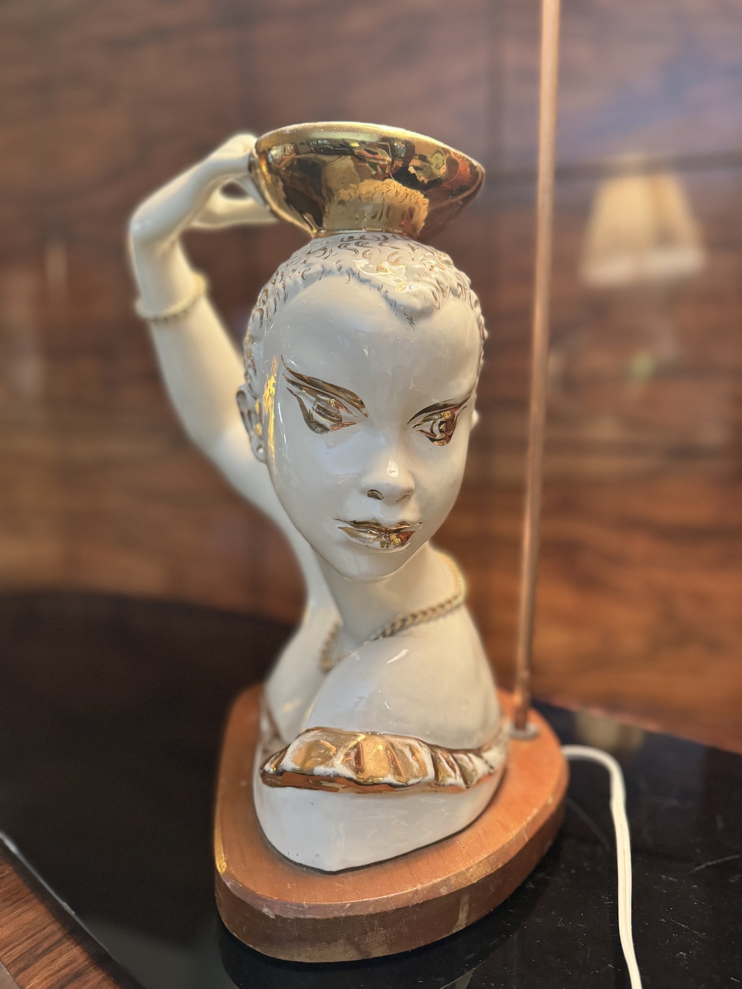 1950s Italian Ceramic lady lamp