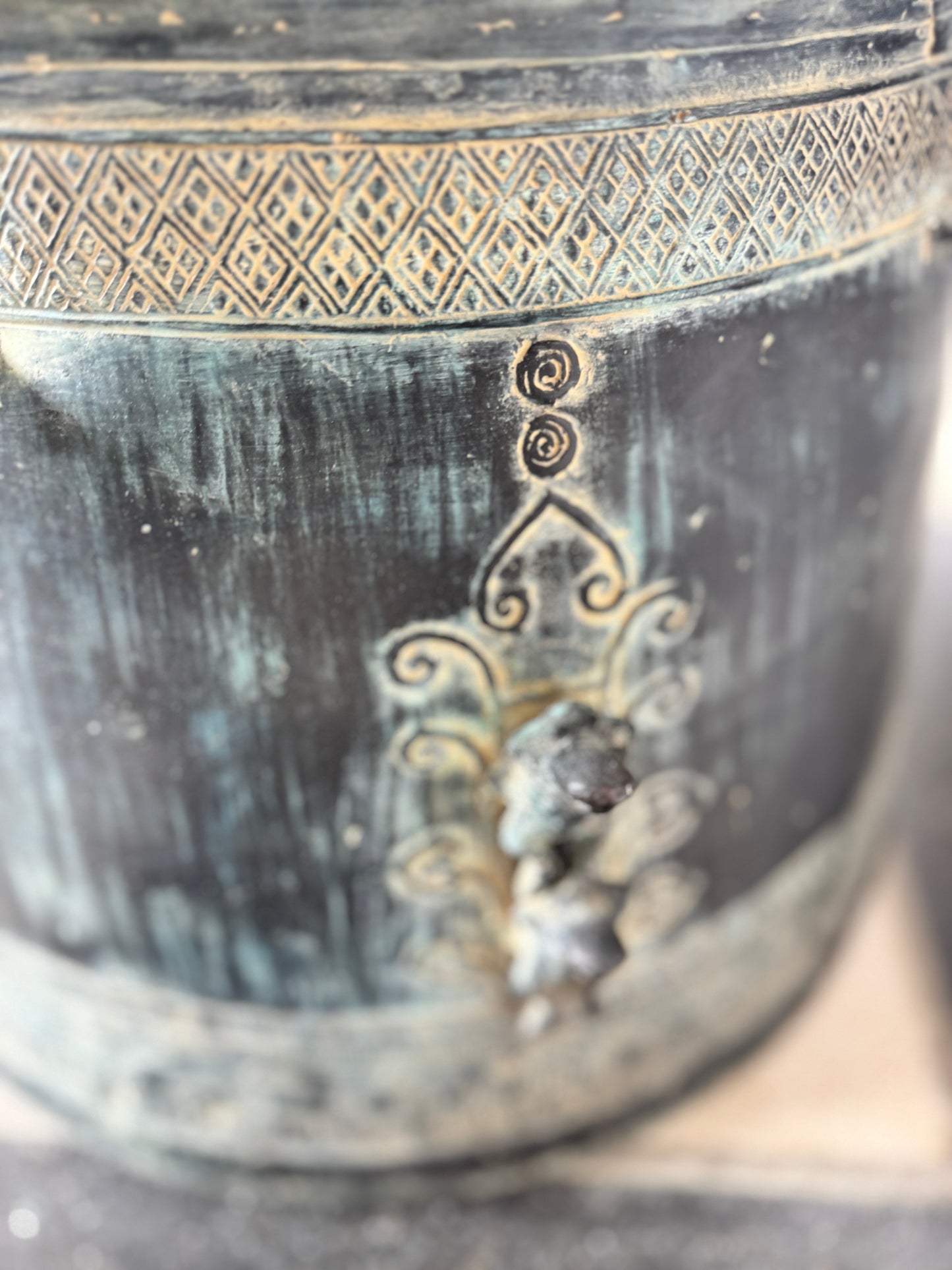 Aged bronze rain / frog drum