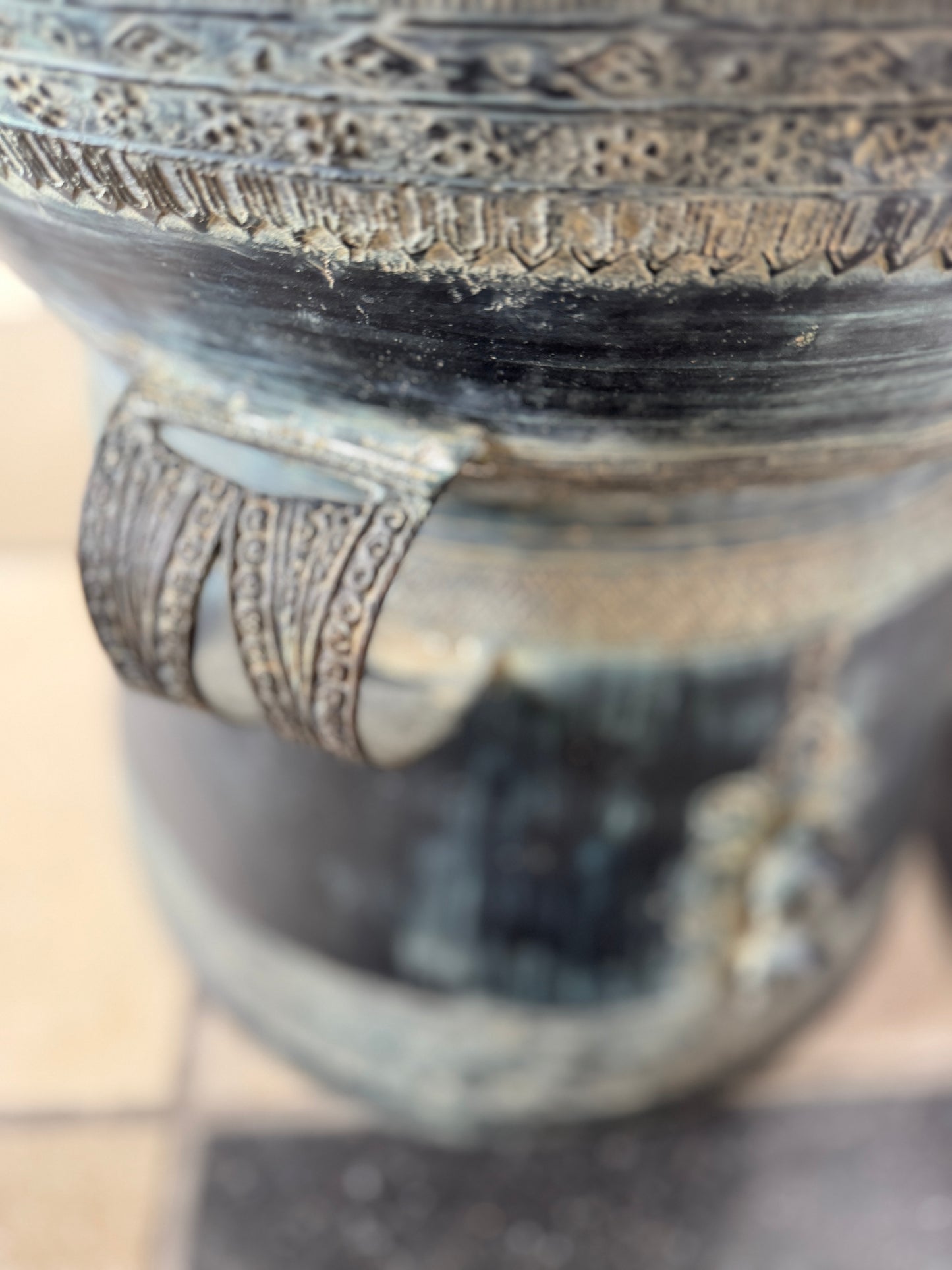 Aged bronze rain / frog drum