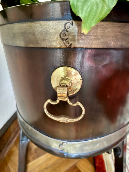 18th C Georgian mahogany wine cooler/planter