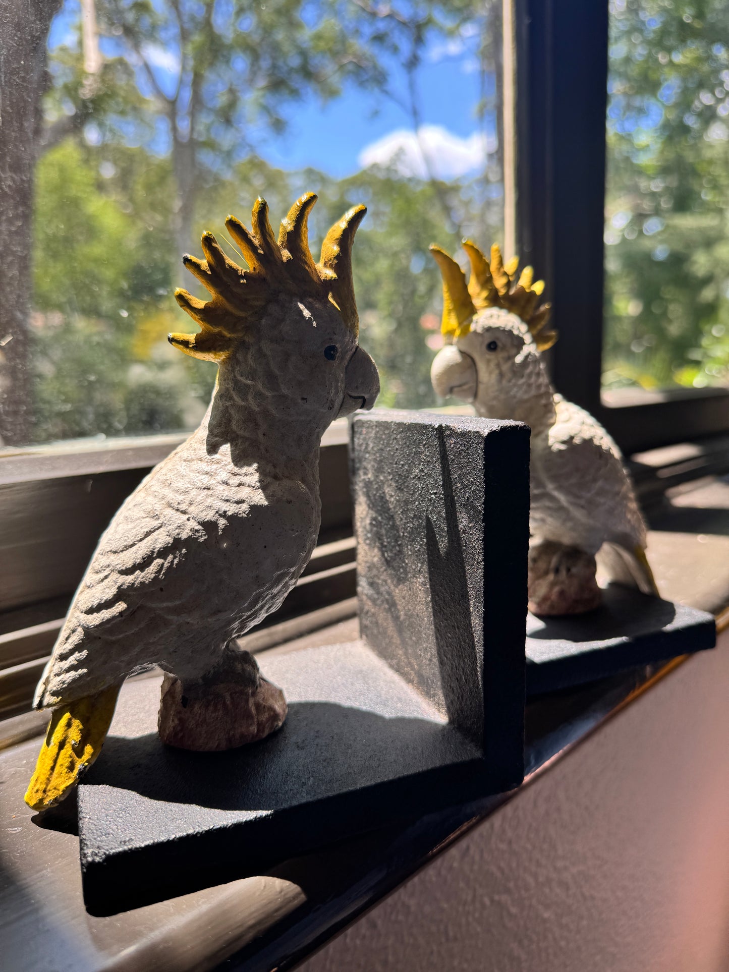 1970s Cast iron cockatoo book ends