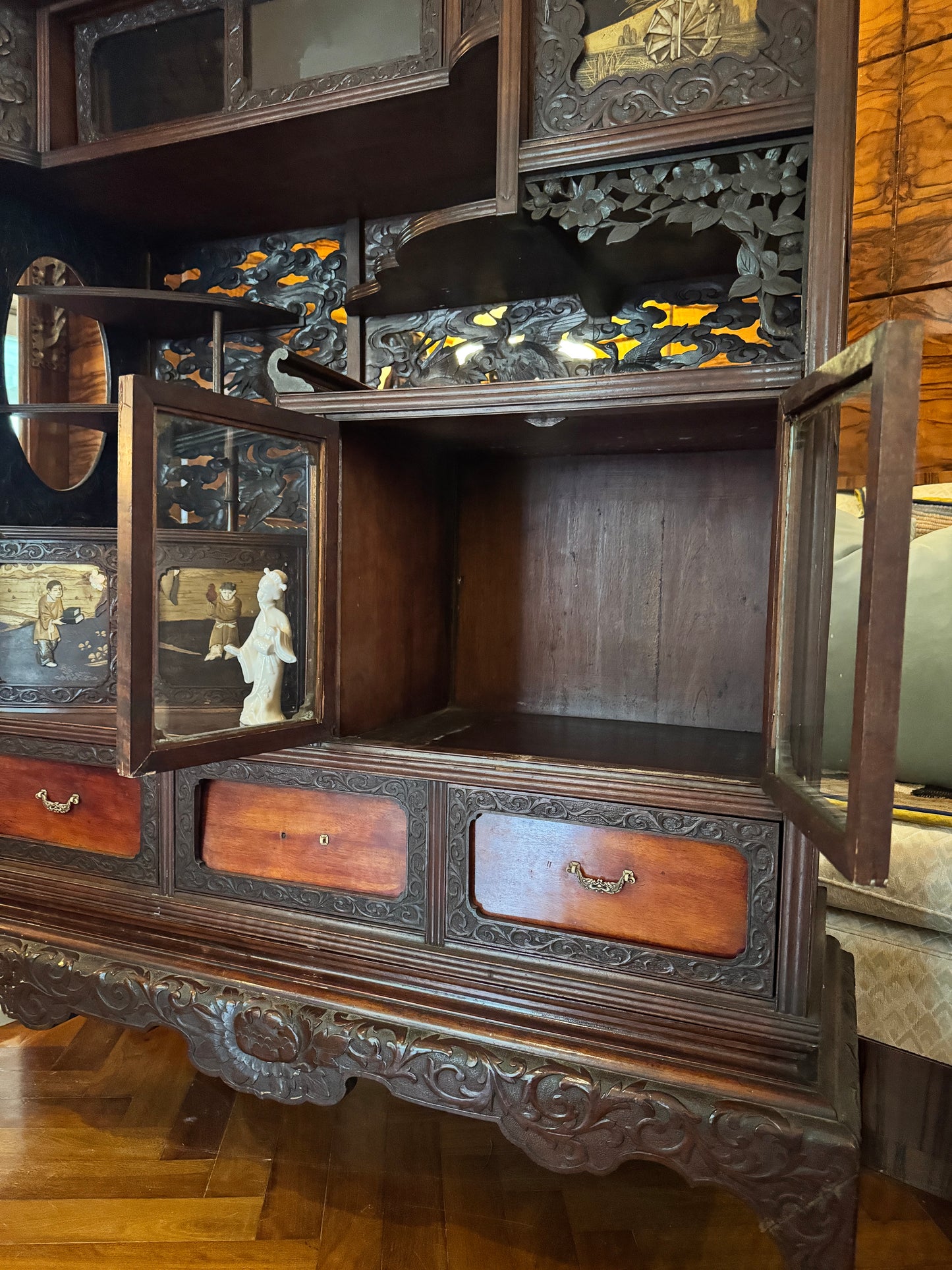Antique Chinese Export Curio Cabinet with elaborate detailing