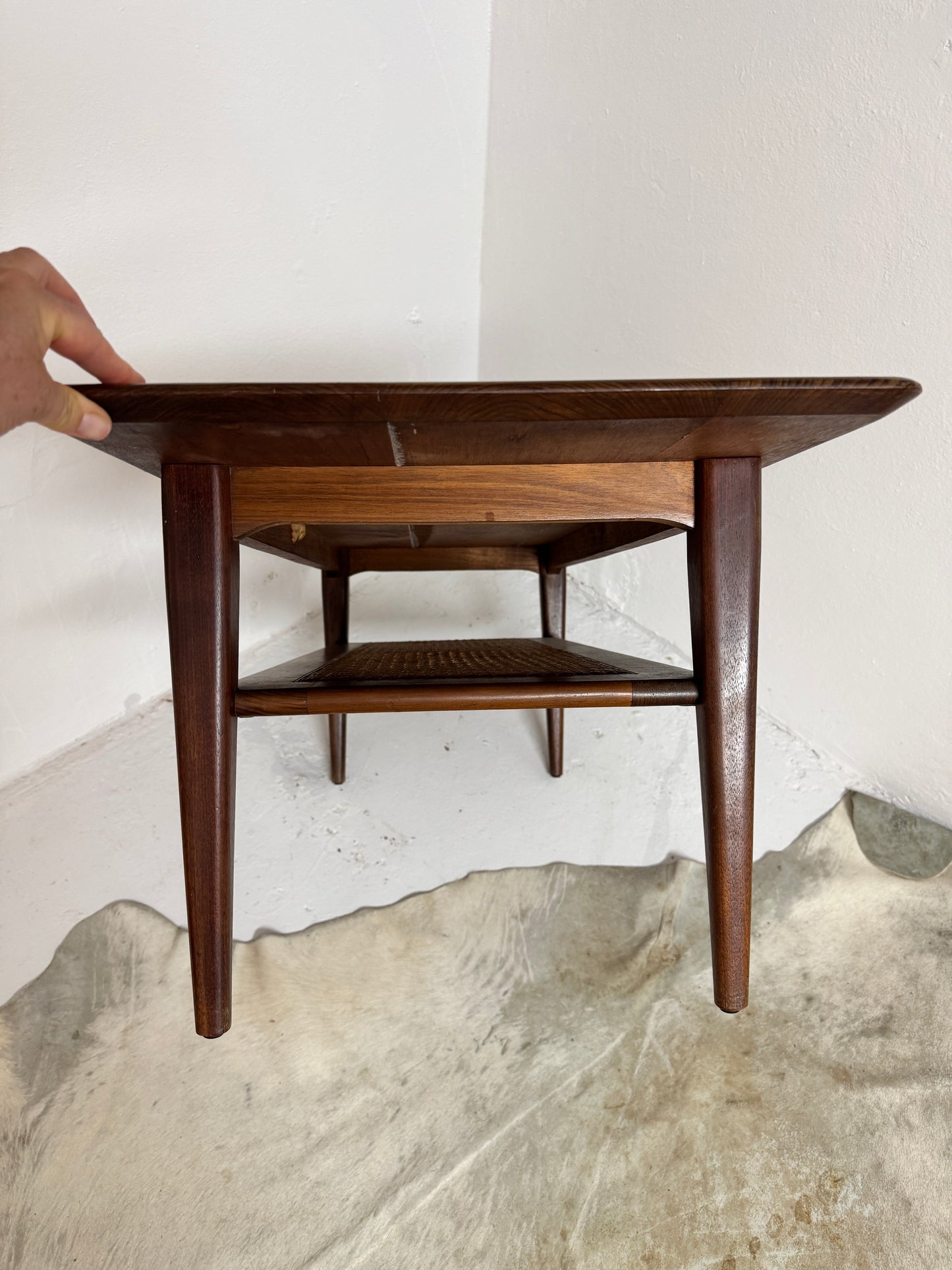 Solid timber 2 tier Coffee Table
