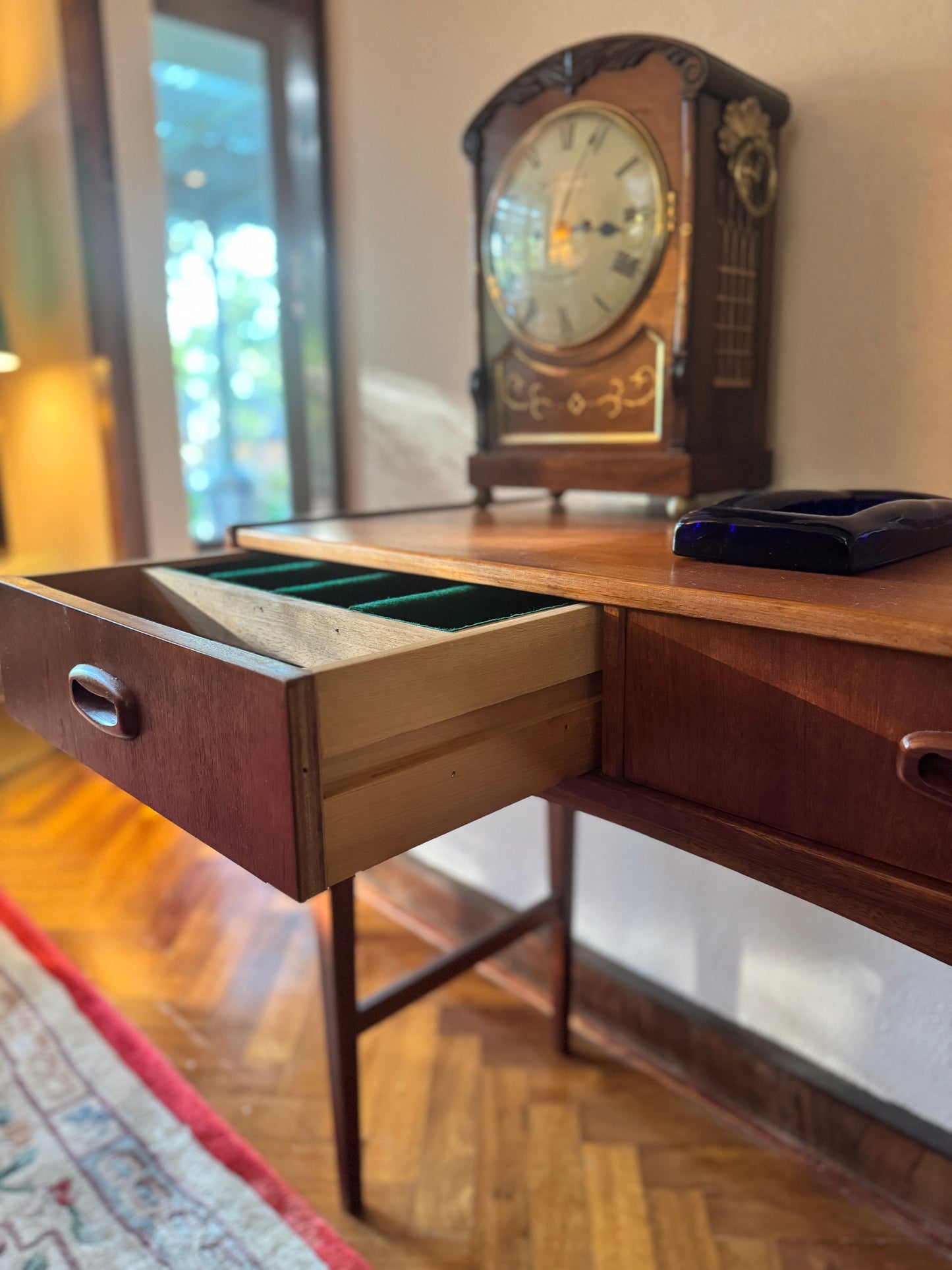 Parker Console - Nordic Collection