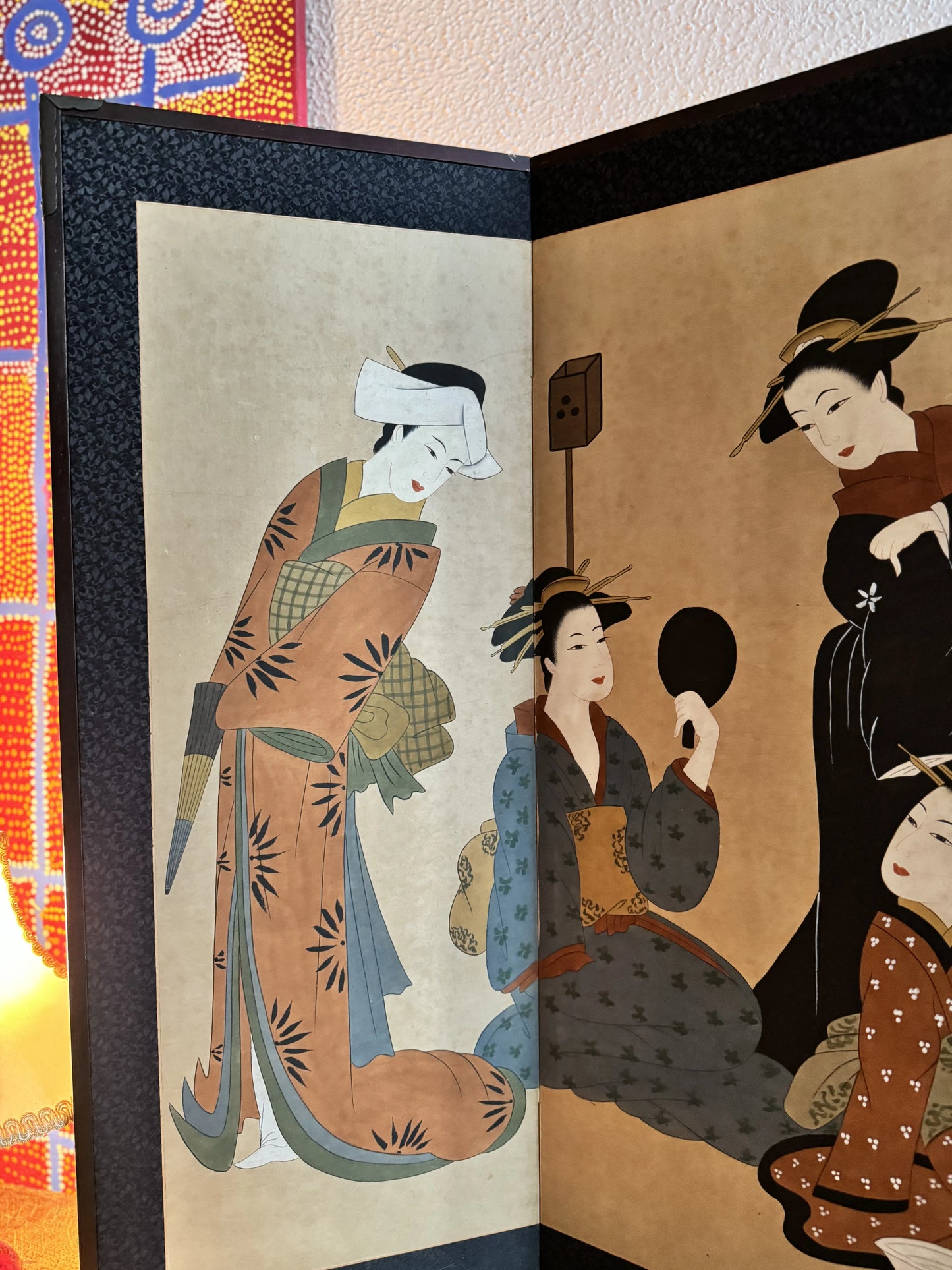 Decorative antique Japanese screen