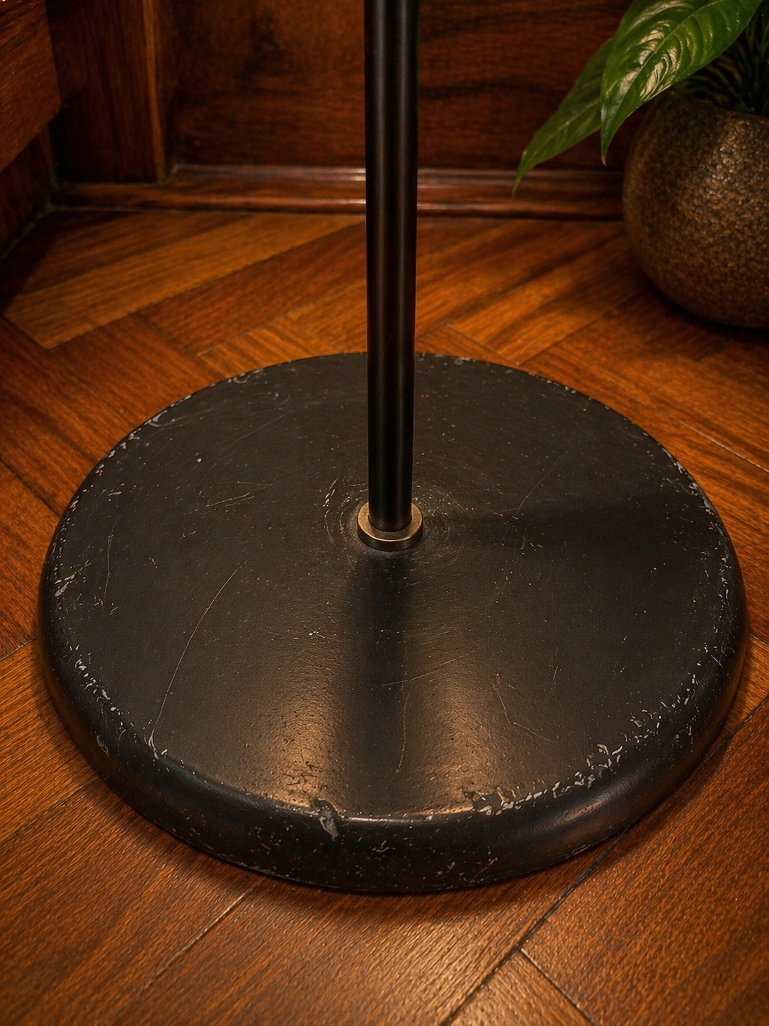 Osmo twin head floor lamp - chocolate brown