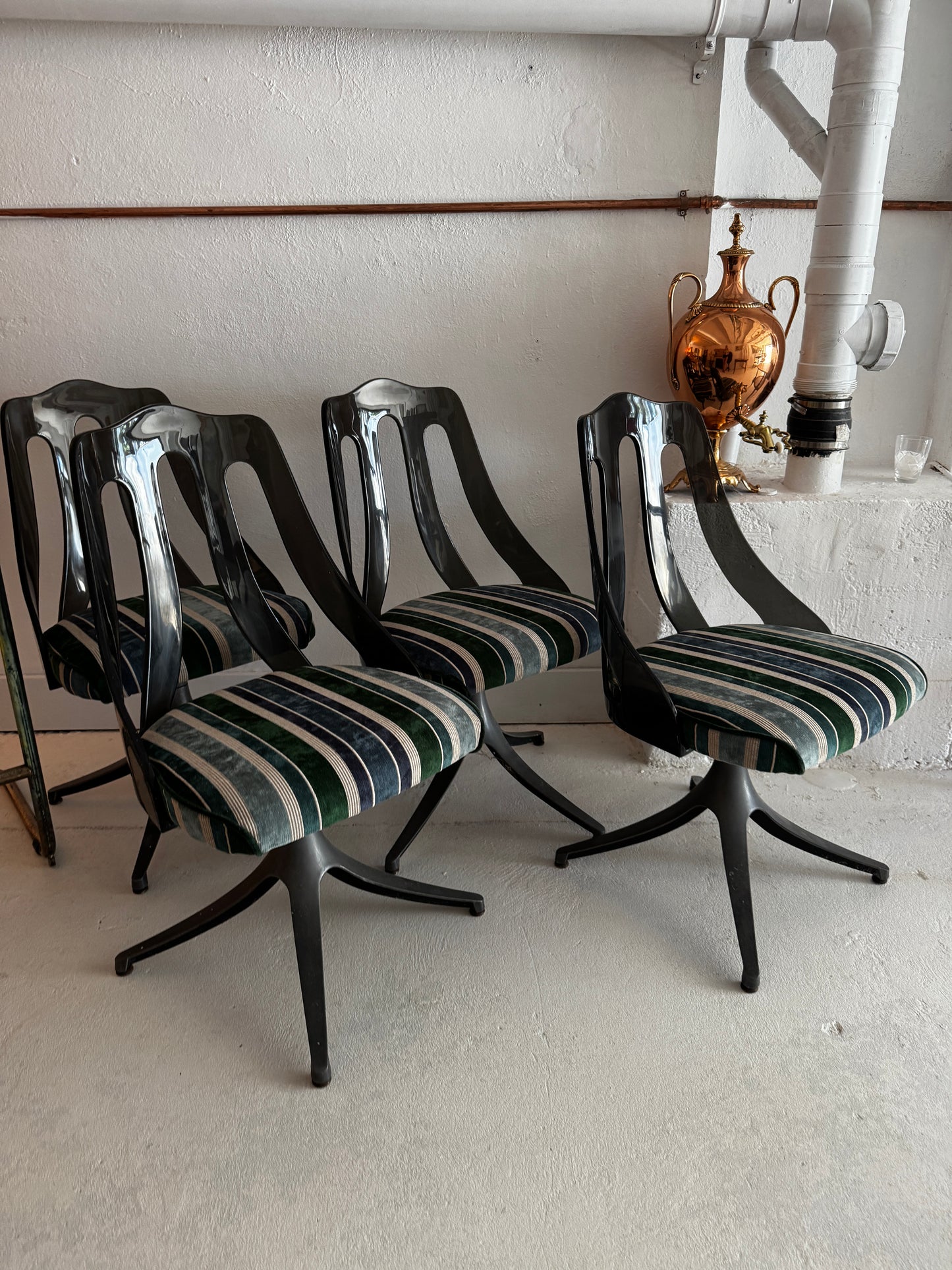 1960s modernist dining suite, Howell USA