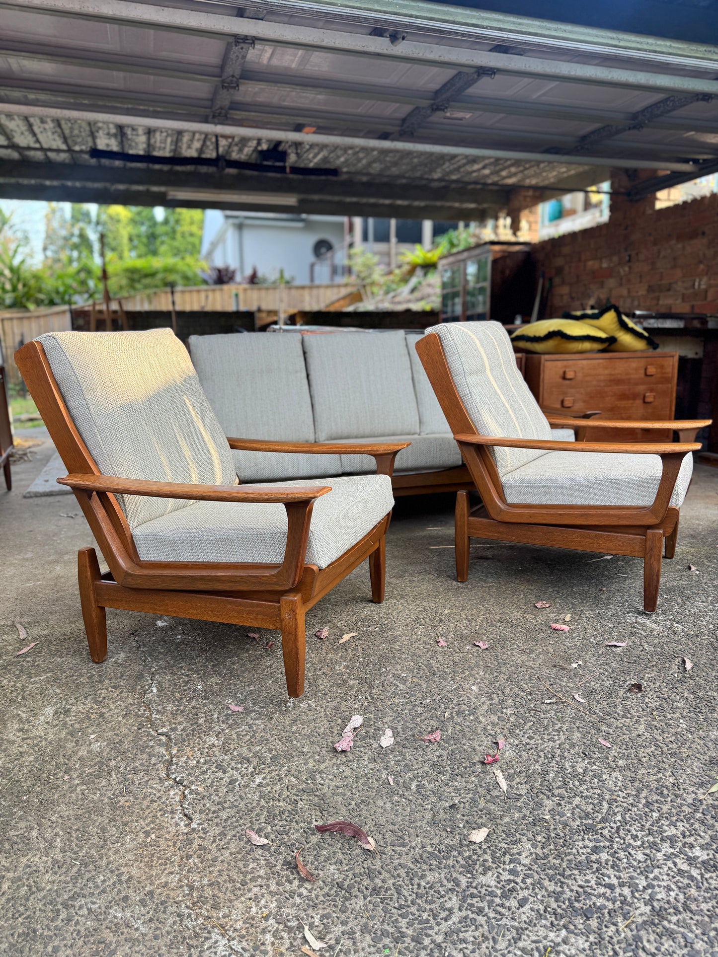 Wrightbilt Lounge Suite – 3 Seater & 2 Armchairs