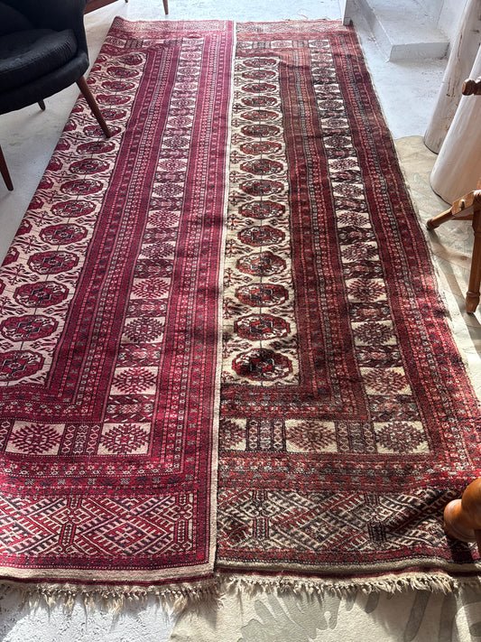 Bokhara Tekke Rug – 3.0 × 2.2 m