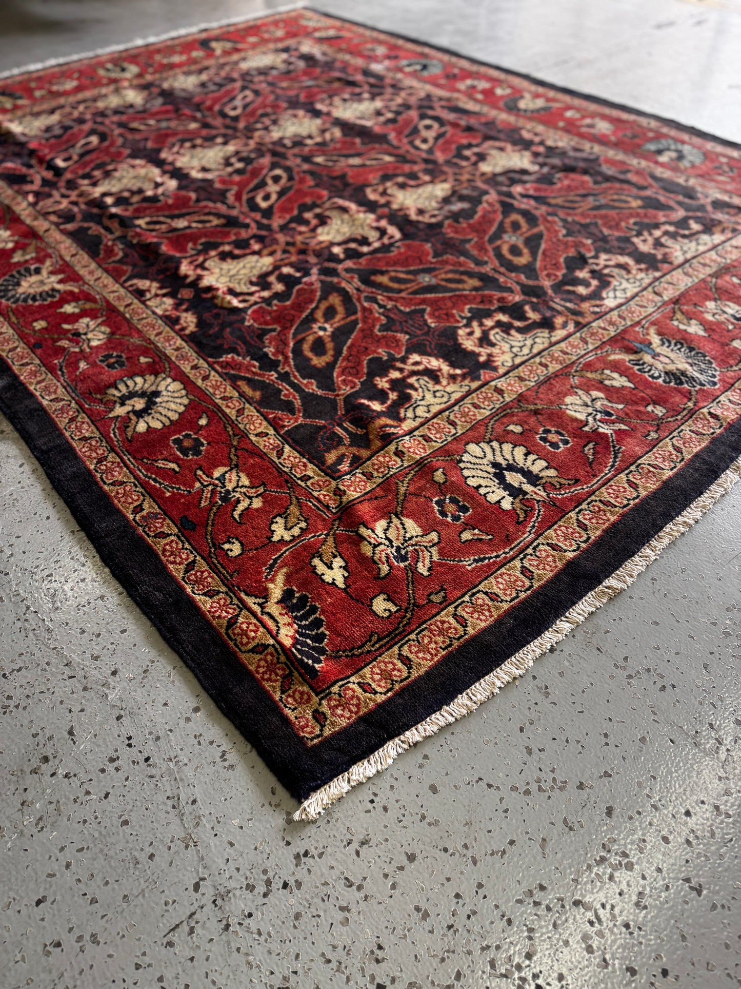 Stunning hand knotted Iranian wool rug with floral motif