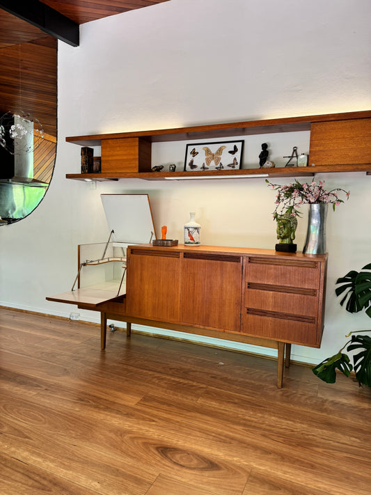 Wrightbilt Mid-Century Sideboard with Flip-Top Cocktail Cabinet, 1960s