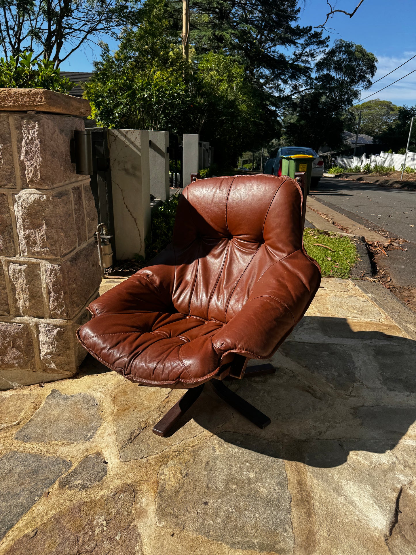 Gerald Easden Lounge Chairs for Module — Chocolate Leather