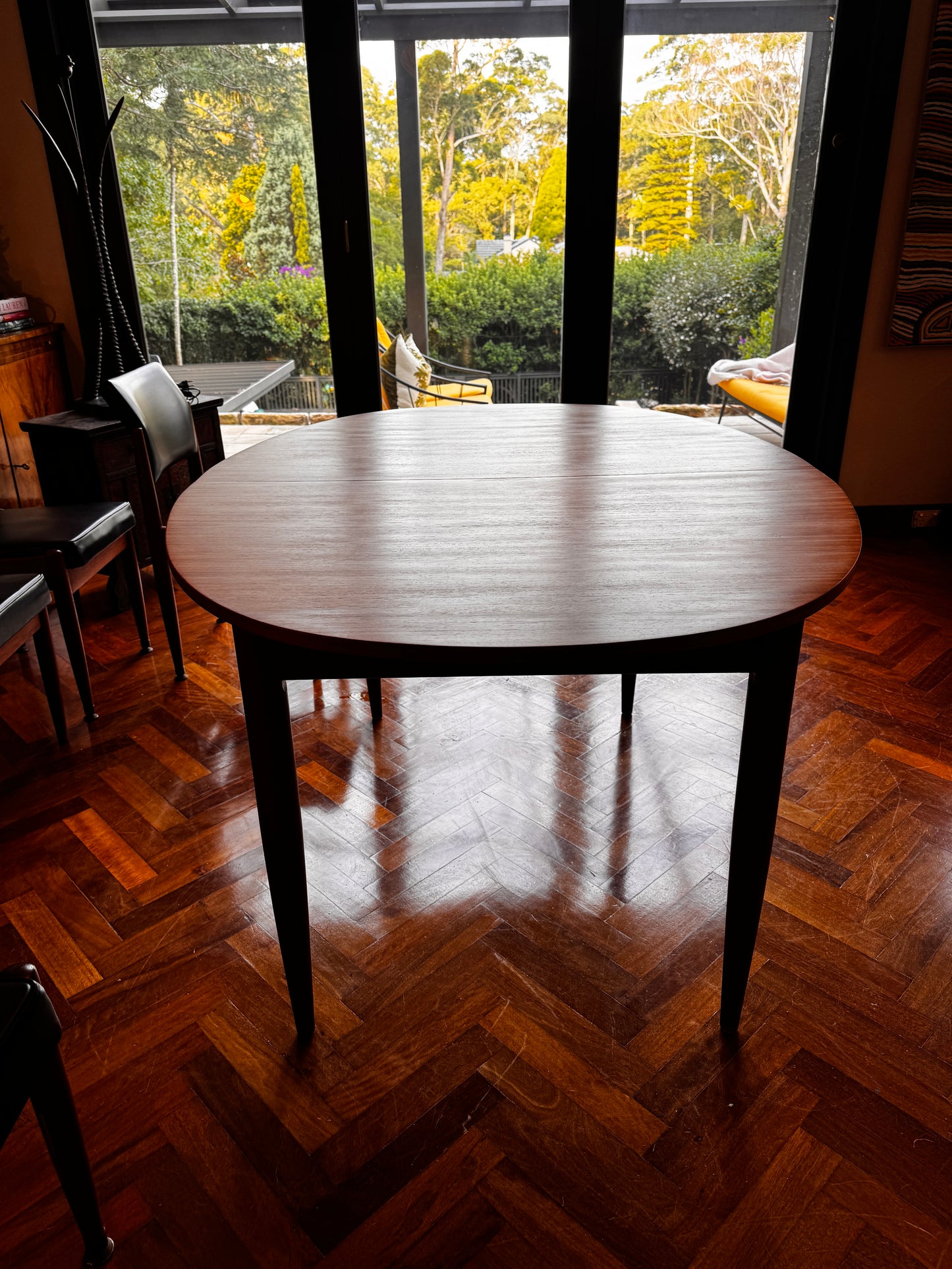 Chiswell butterfly extension dining table