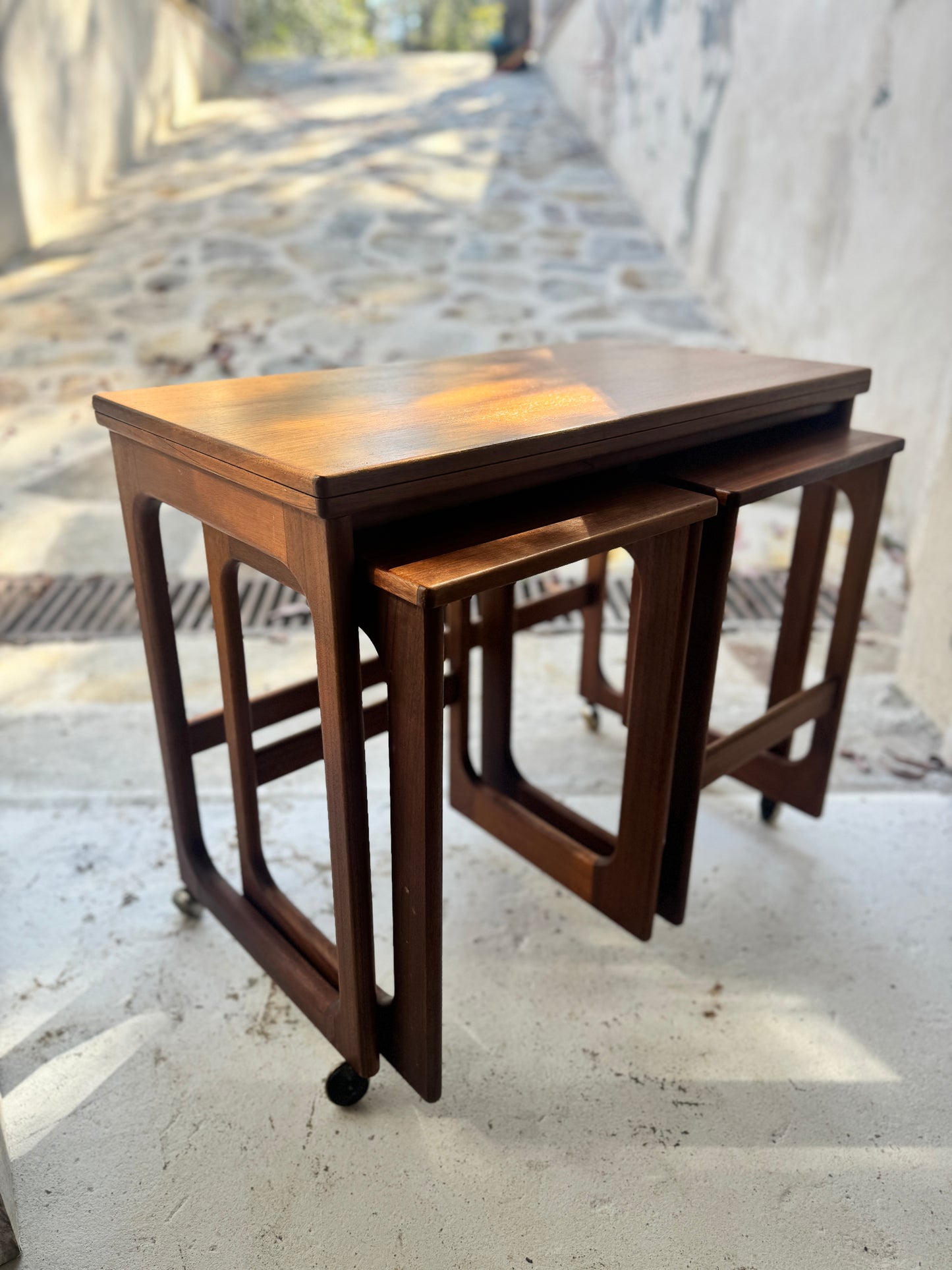 McIntosh of Scotland – Triform Nesting Tables 1960s