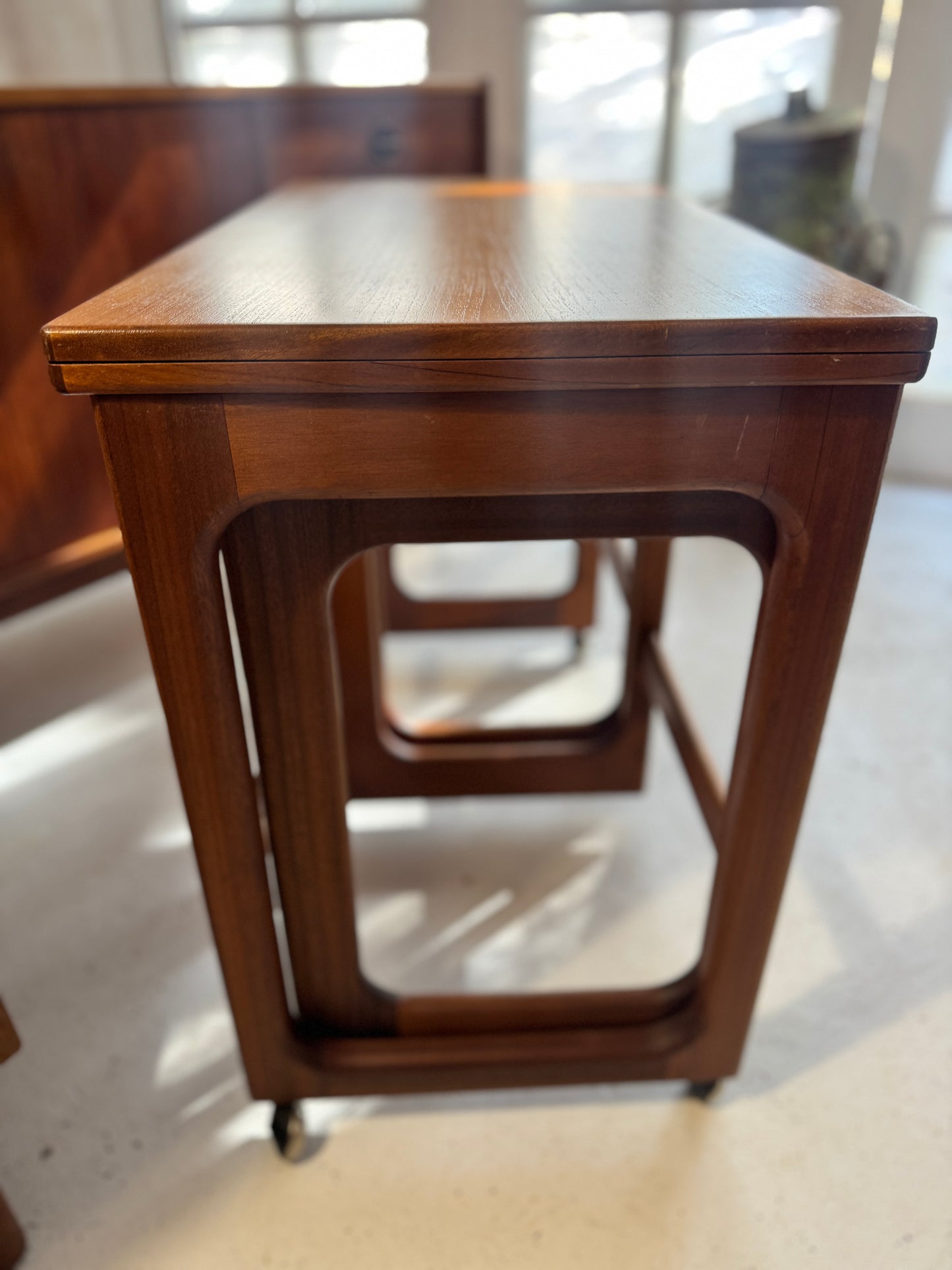 McIntosh of Scotland – Triform Nesting Tables 1960s