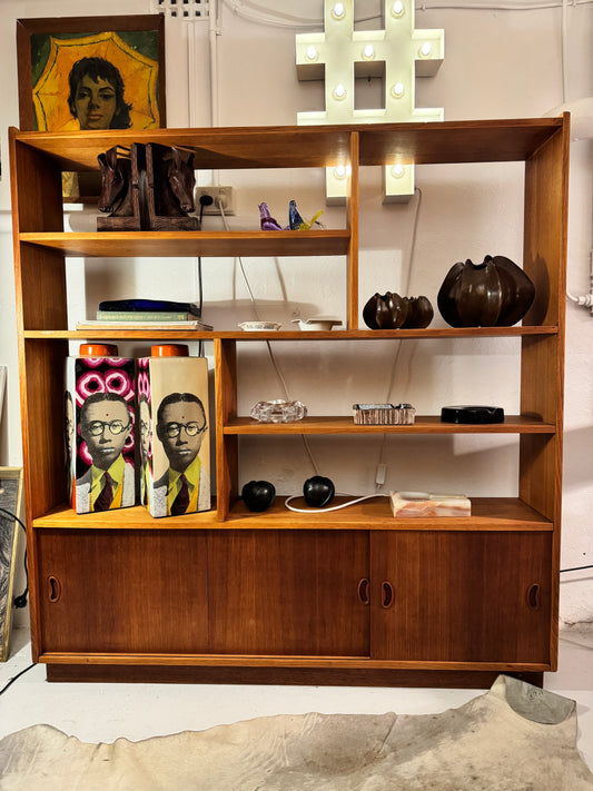 Solid Tasmanian oak bookcase, 1960s