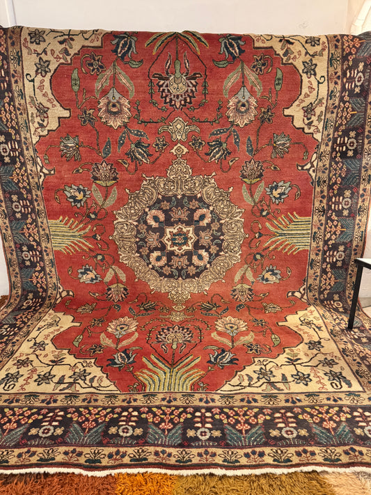Hand knotted vegetable dye Persian Kashan Carpet