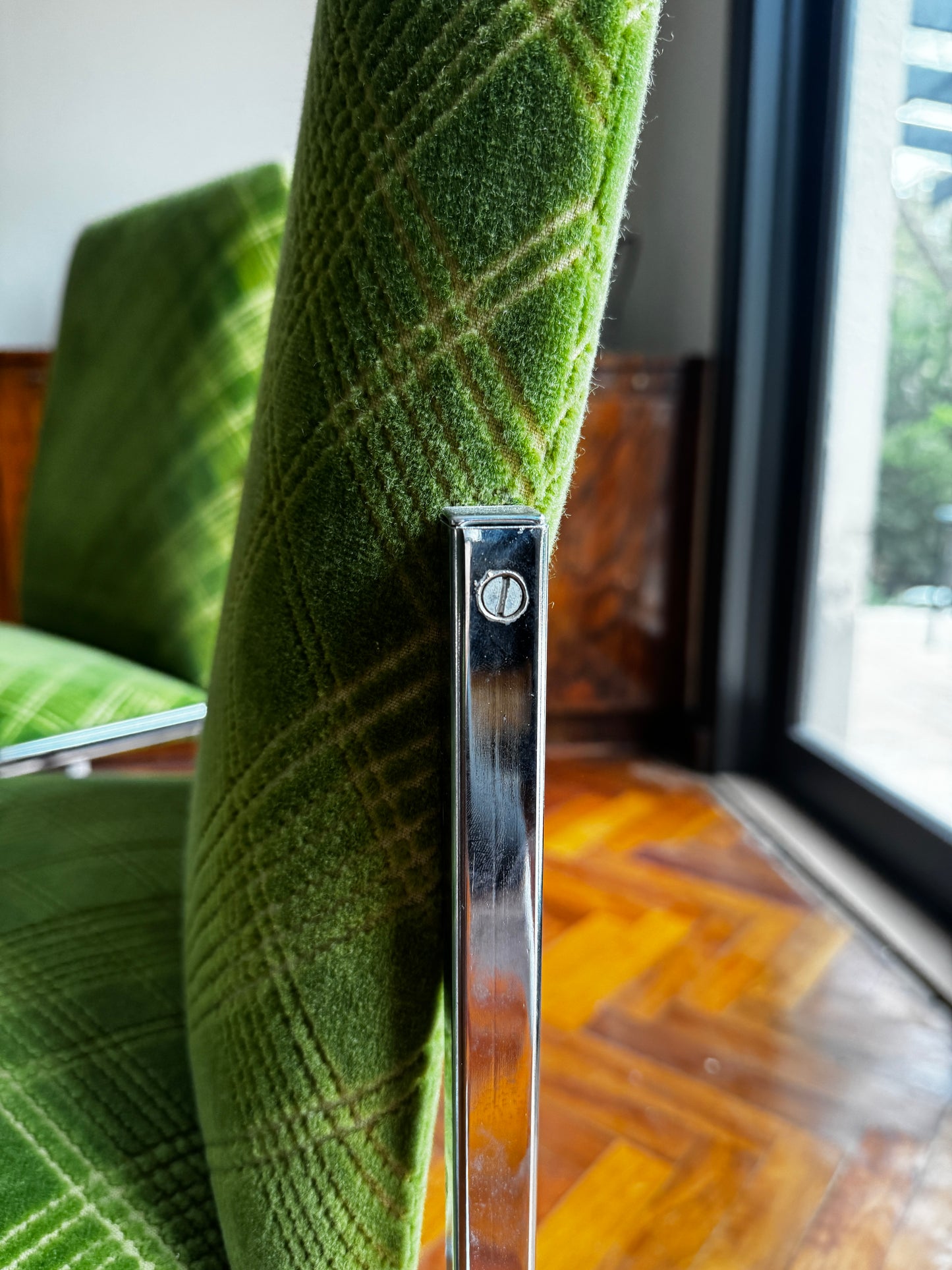 Wallace Furniture Dining Suite (1960–1970), 8 chairs