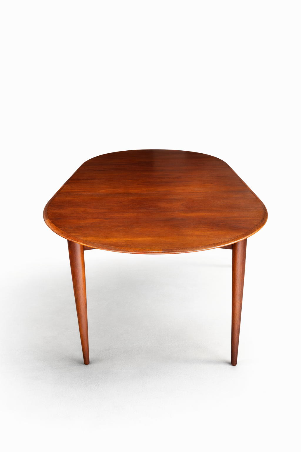 XL Parker Nordic Model 99 Dining Table