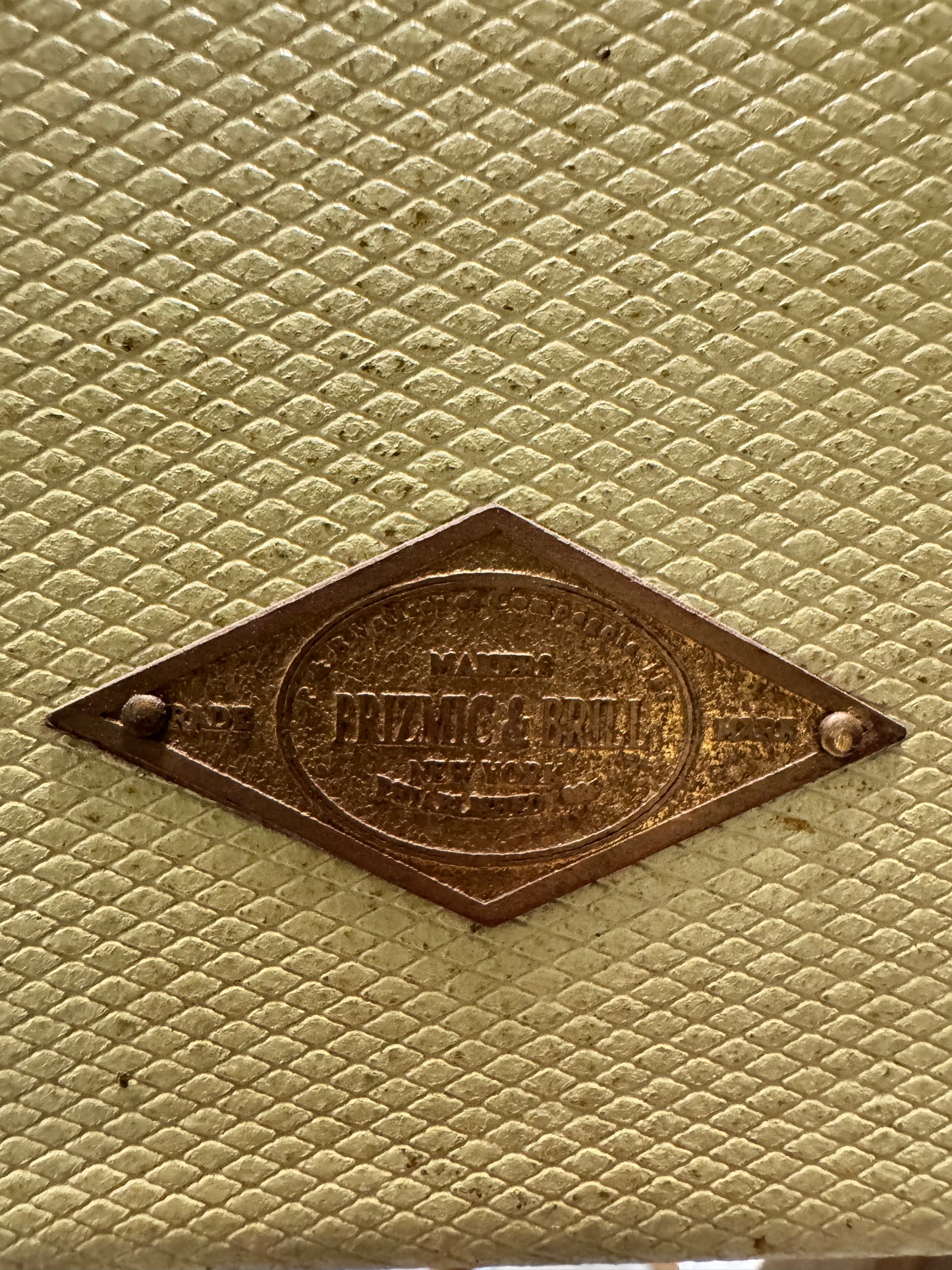 Prizmic & Brill Campaign Desk, New York