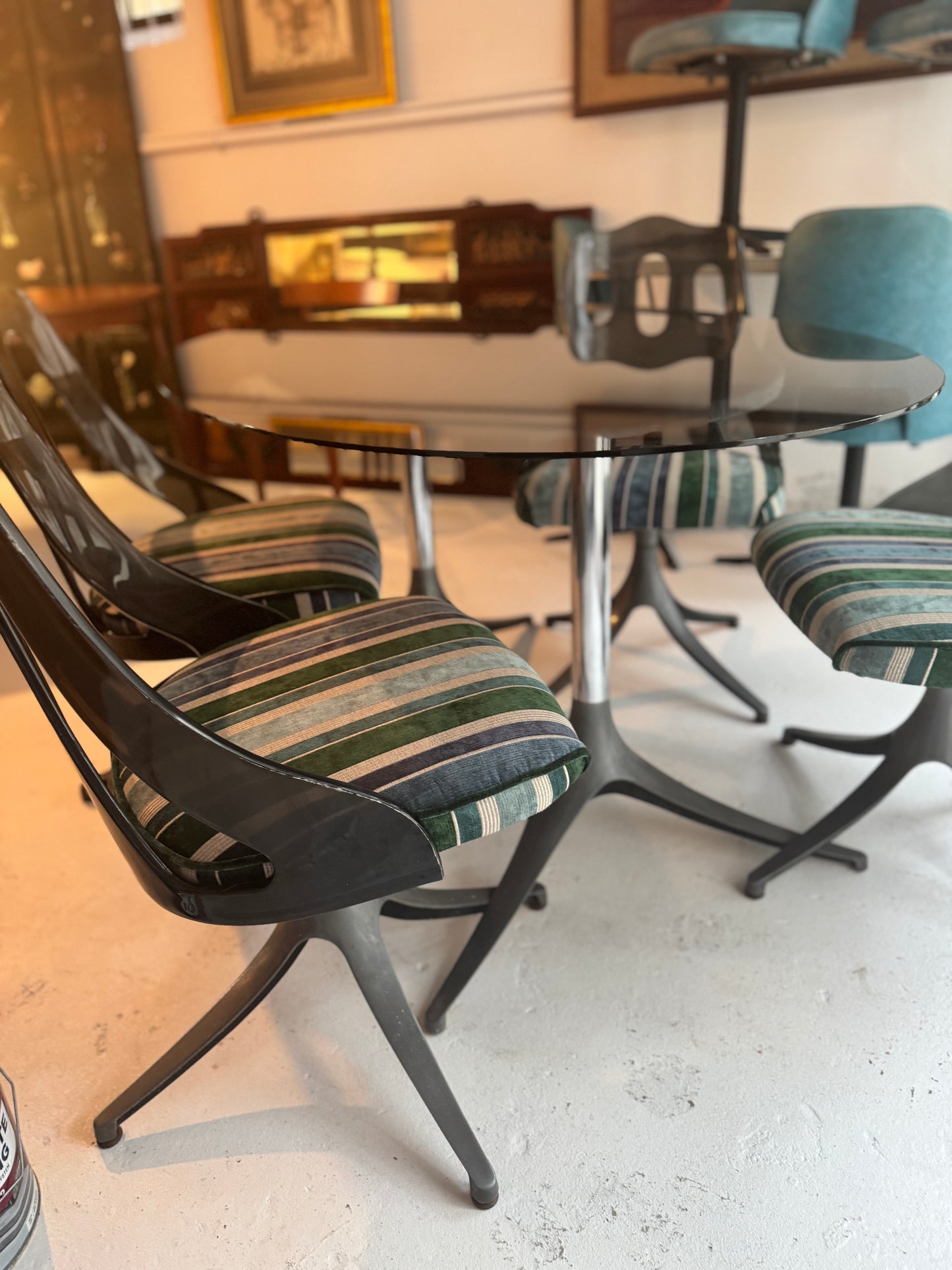 1960s Modernist dining chairs by Howell, USA
