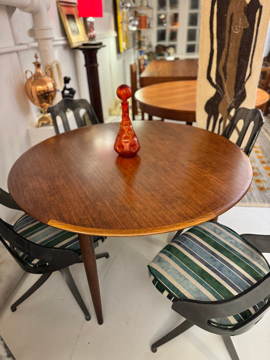 Parker Nordic fixed round dining table, C 1960