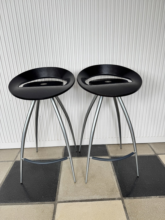 Lyra by Magis Italian Kitchen stools - Japan black timber and metal frames