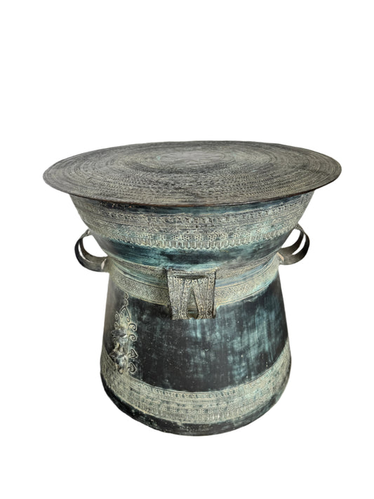 Aged bronze rain / frog drum