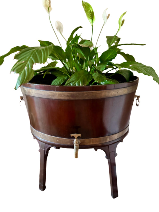 18th C Georgian mahogany wine cooler/planter