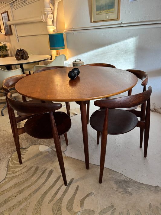 Hans J. Wegner “Heart” Dining Set for Fritz Hansen, 1952