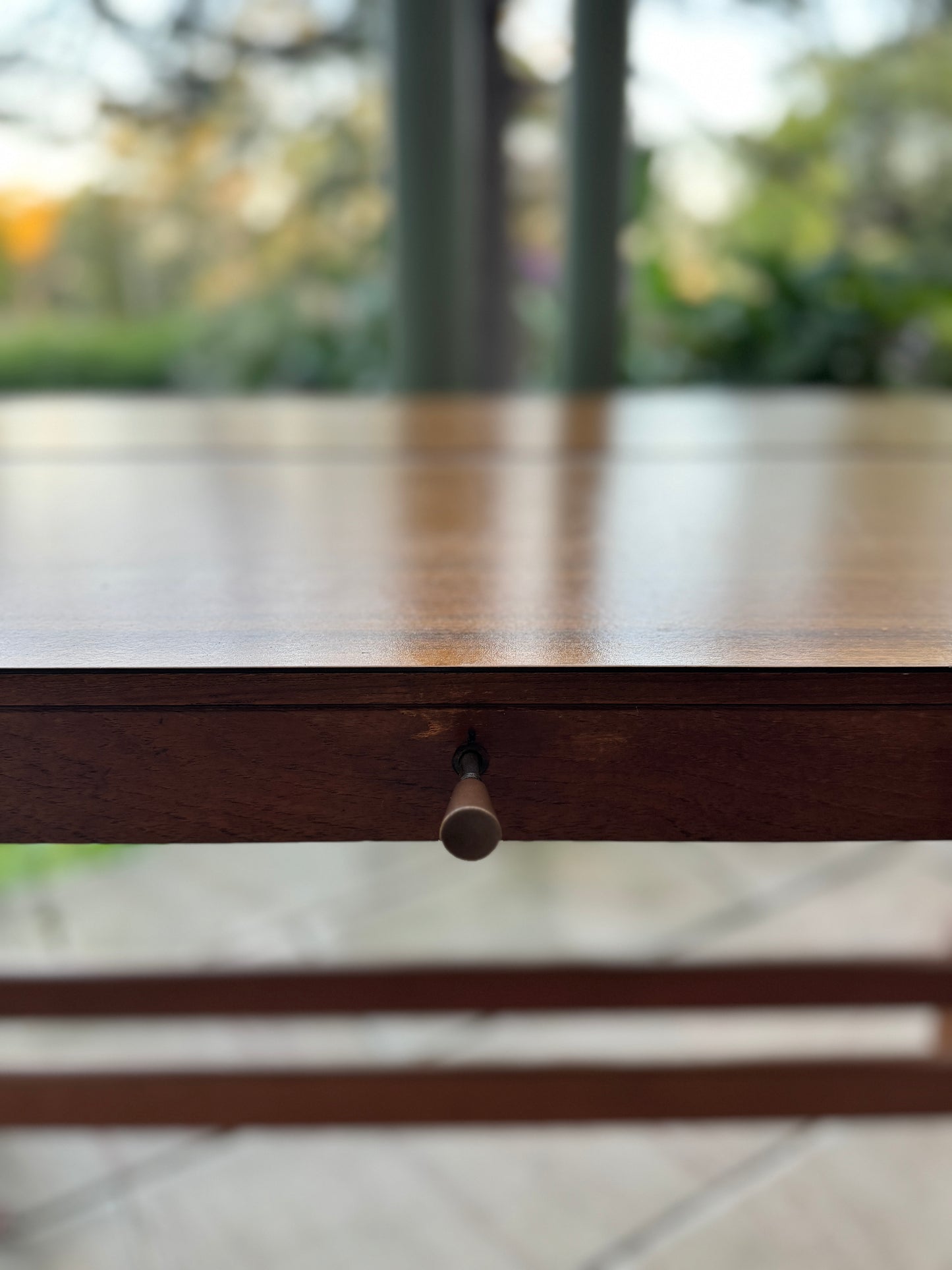 Metaphoric Table/sideboard