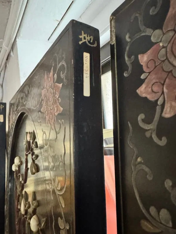 Chinese export 6 panel lacquer and semi precious stone coromandel