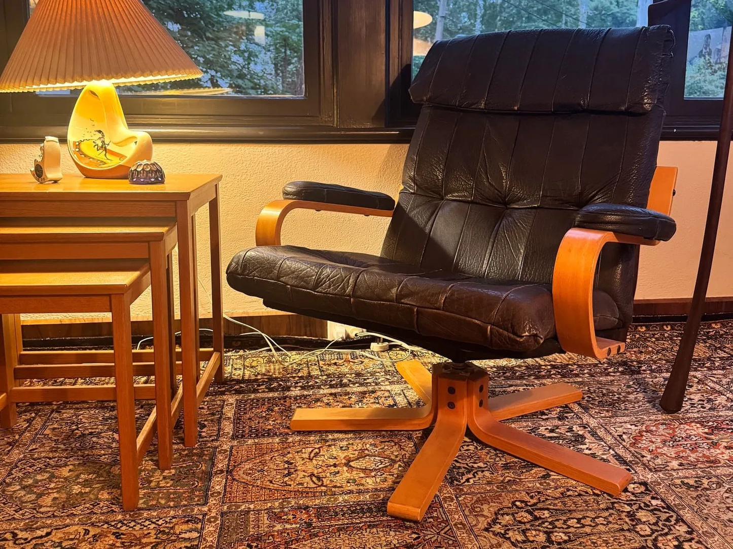 1970s Norwegian swivel armchair with patchwork leather and bentwood frame